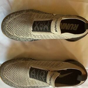 Nike Air Vapor Max Moc 2 Tan  Women's Size 8